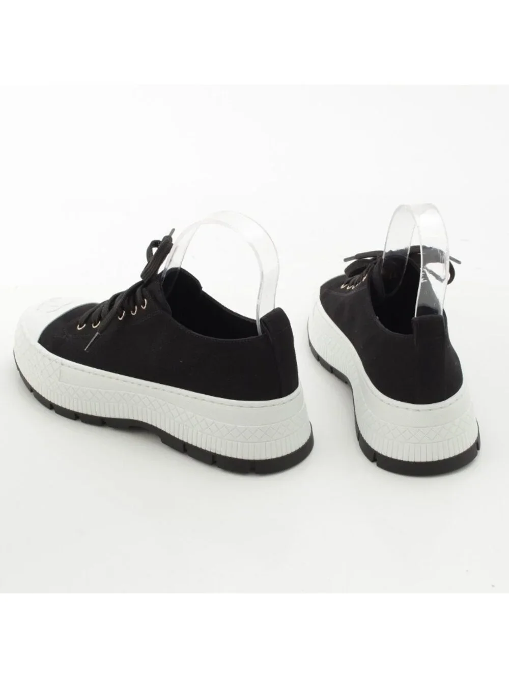 Chanel Cotton Lambskin CC Logo Low Cut Sneakers Black White